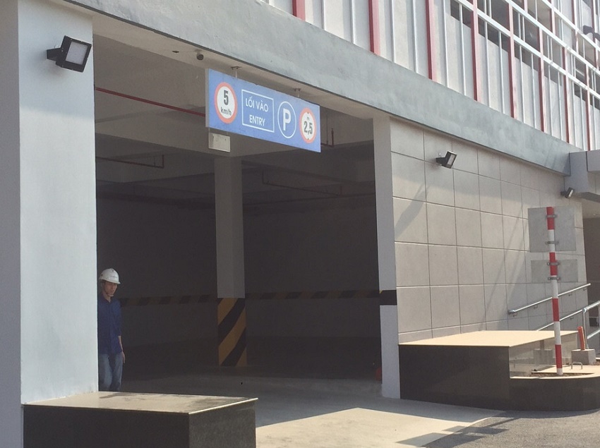 Lối vào khu để xe